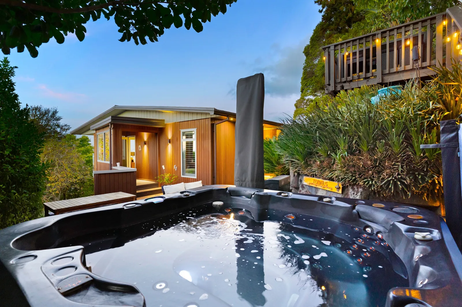 Mt Albert residence spa and cabin by KDB Construction